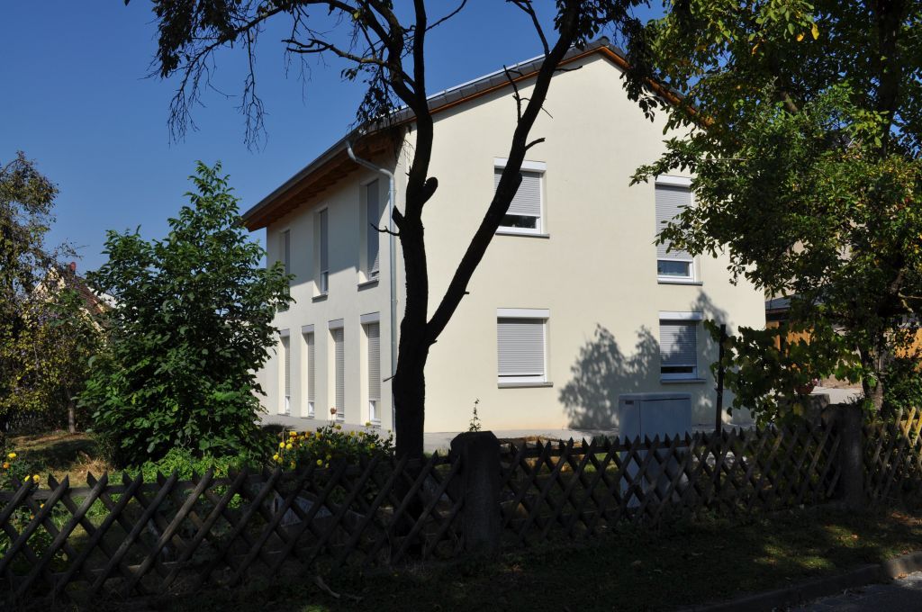 Einfamilienhaus in Großweismannsdorf Seitenansicht