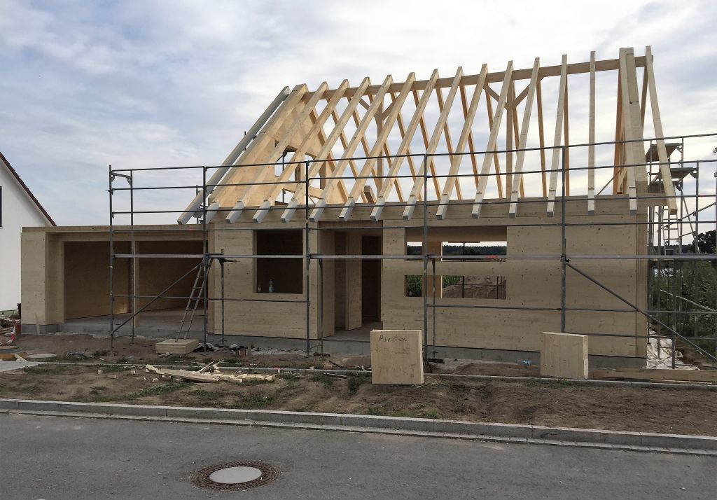 Einfamilienhaus in Kammerstein mit Carport von Schubert + Kühn