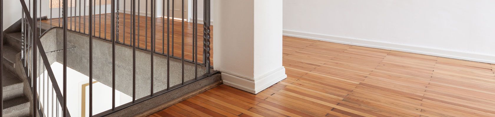 Holzdielen in Mansardenwohnung